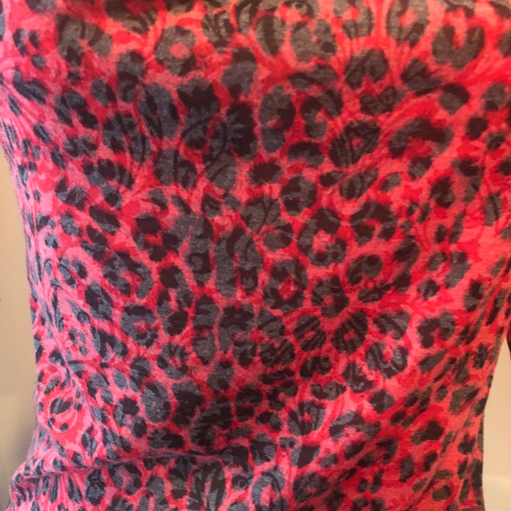 Red Cheetah Print Top - Picture 6 of 6
